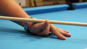 How to Hold a Pool Stick (Cue) - Tips and Technique for Getting Better
